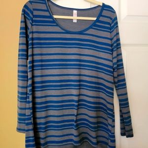 Lularoe Lynnae top
